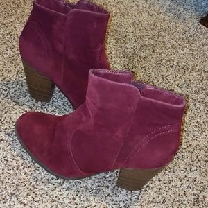Breckelle's Maroon Heels